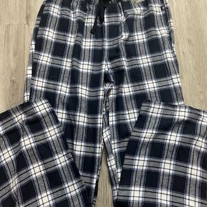 152–NWT Plaid Men's Pants in Navy and White
